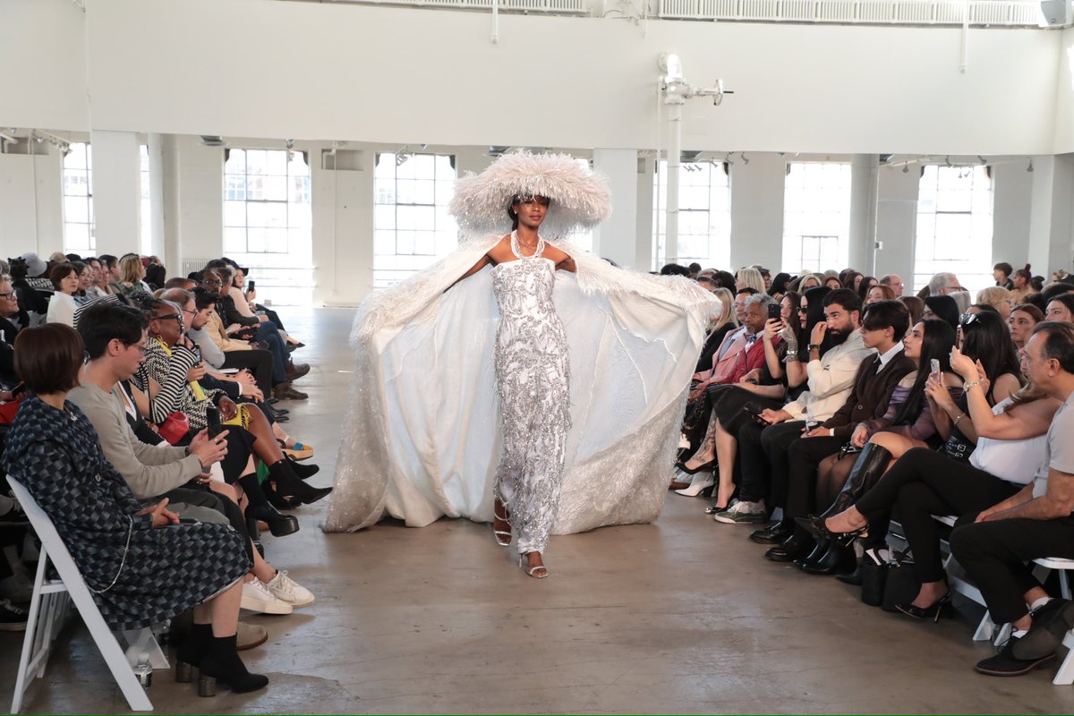 SentryxHQ's tweet image. FIDM DEBUT 2024 Collections 📸 In PHOTOS ➡️ Designer &amp;amp; @FIDM Advanced Fashion Design Program graduate Ryan Thomas 📸: @_abimages @alexberliner #fidmdebut