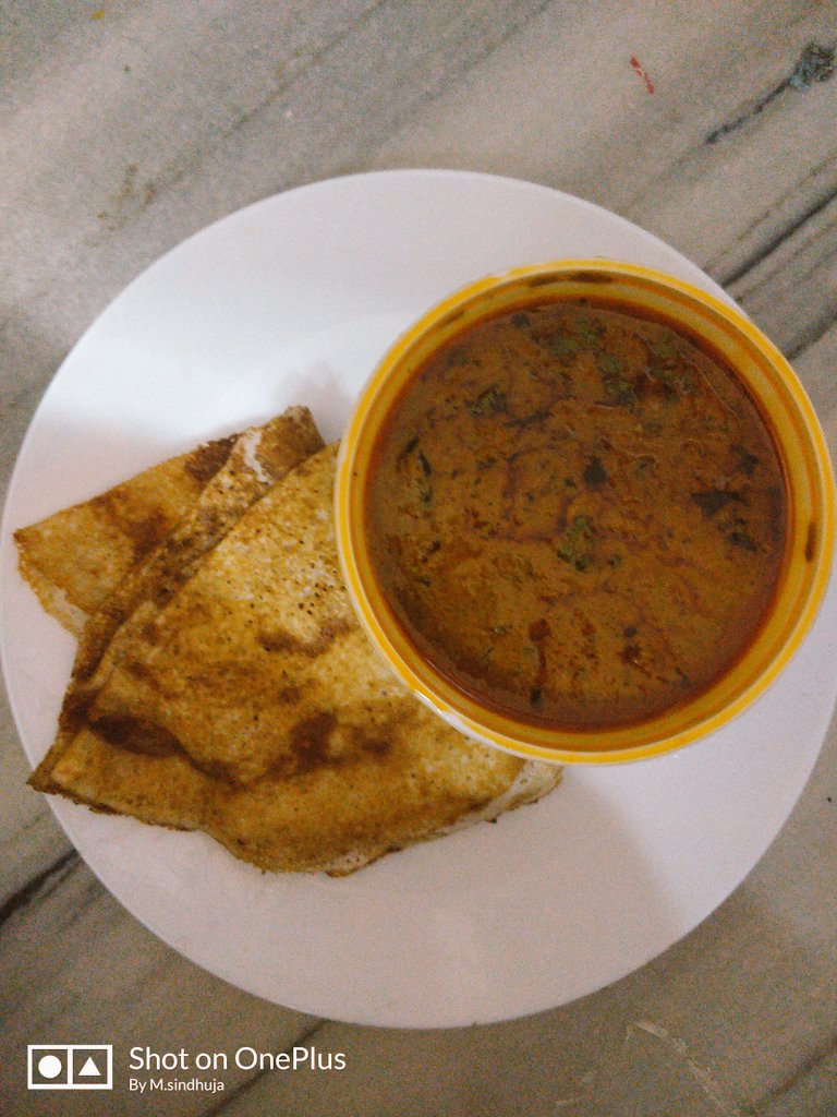 Dosa and kerala chicken curry one of the best combinations ... Try this once and thank me later #keralachickencurry  #Kerala  #chickencurry  #momstreat  #loveforchicken  #chickendinner #loveyou  #❤️  #TrendingNow