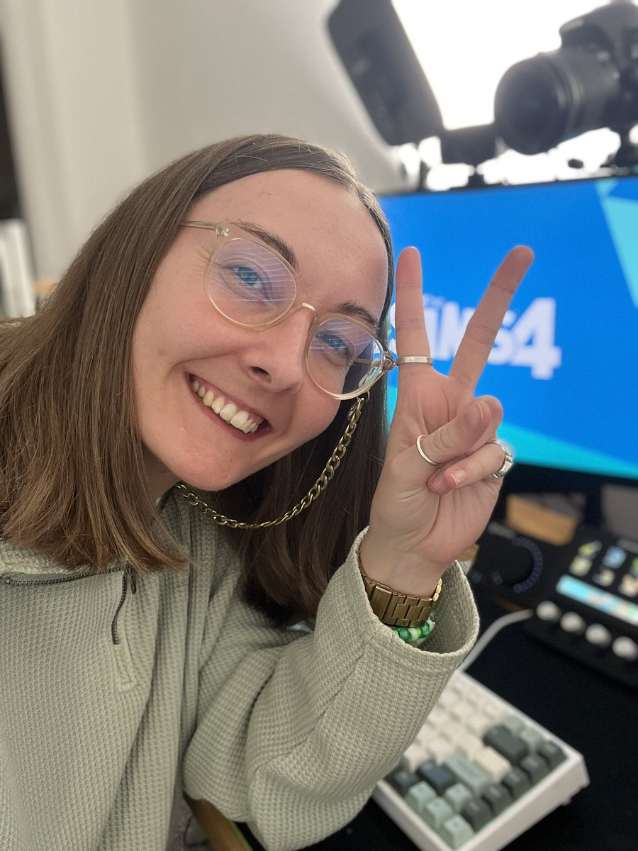 had a self-care bank holiday so it’s time to continue the good vibes on stream! gonna be playing sims 4, probs making over townies and coming up with silly little headcanons or being a gremlin and collecting everything let’s see where the evening takes us twitch /englishsimmer