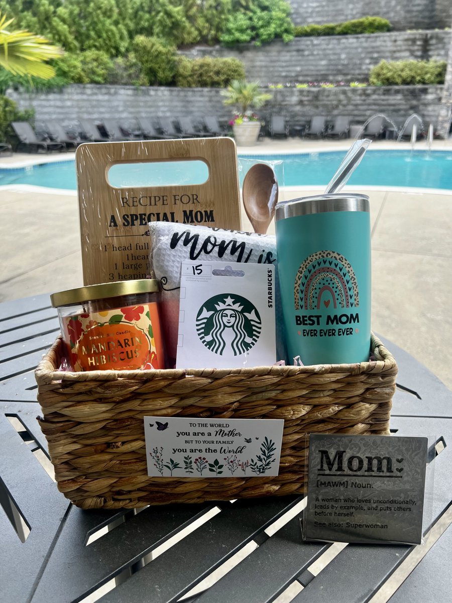 ✨💗 Mother’s Day is this Sunday! 💗✨

For a chance to win the gift basket:
1.) Comment “Mother’s Day”

#mothersday #mothersdaygift #giveaway #lovewhereyoulive