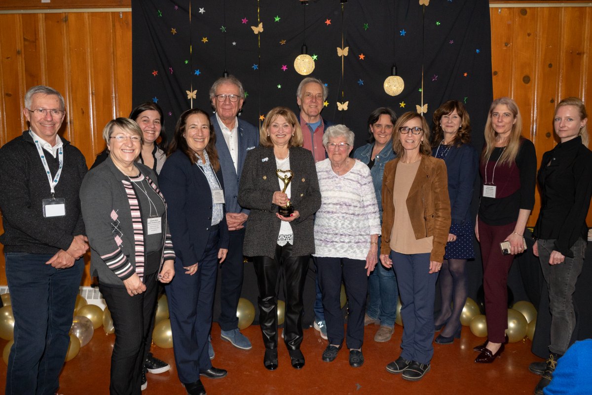Mon attachée politique, Annie Lajoie, me représentait à la Soirée festive célébrant les bénévoles de l’Entraide bénévole des Pays-d’en-Haut.

Bravo à toute l’équipe!