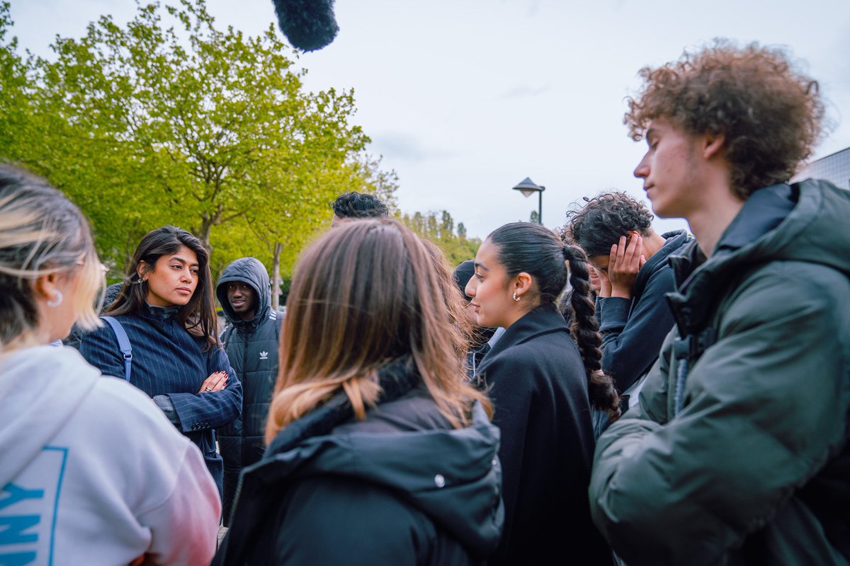 Nous étions ce matin au blocus du lycée Cendrars de Sevran pour la paix à #Gaza avec l’<a href="/USLSyndicat/">Union Syndicale Lycéenne | USL</a> !

Merci à <a href="/RimaHas/">Rima Hassan</a> et <a href="/LouisBoyard/">Louis Boyard</a> d’être venus. Unis, notre voix pèse plus pour stopper ce génocide qui a déjà emporté 35 000 vies.

Dès demain, on continue la mobilisation !