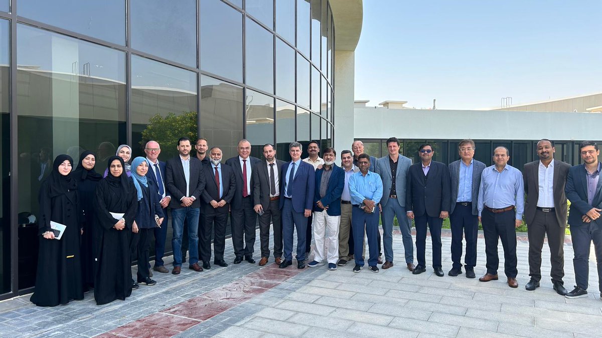Professor Yury Gogotsi recently conducted two insightful seminars at Qatar University and is gearing up for another at QEERI tomorrow, thanks to an invitation from Khaled Mahmud. #knowledgeexchange #research #gratitude #mxene #mxeneconference #conference