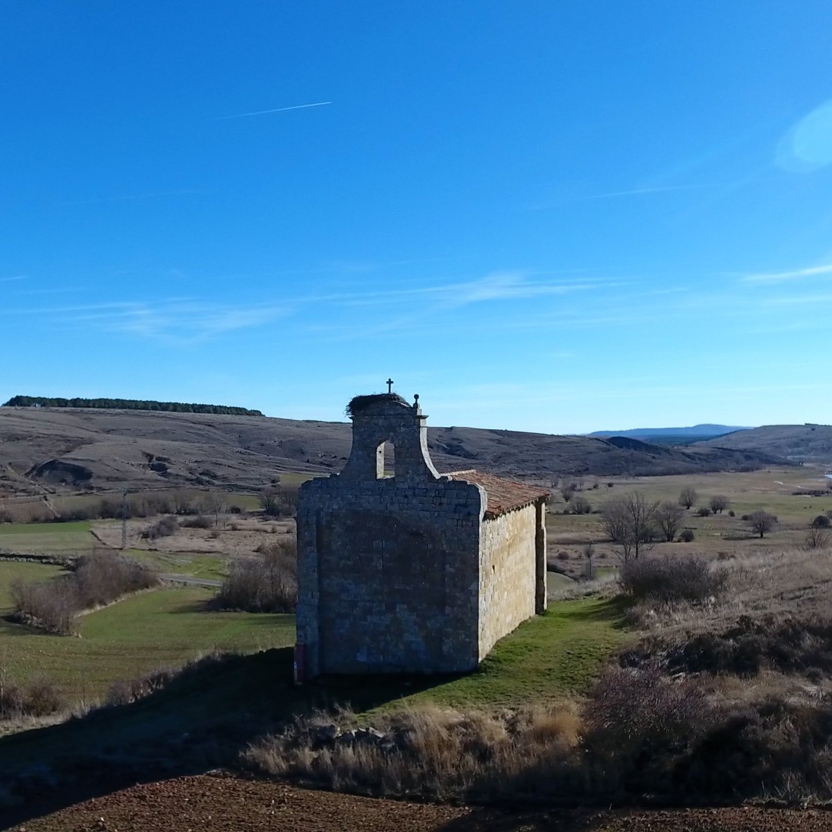 Ermita de Santa Eulalia en la localidad del Barrio de Santa María, un claro ejemplo del románico Palentino 😍

Más información en palenciaturismo.es/visitar/lugare…

#palenciaconectandopersonas #palenciaturismo #turismoconpé #viajesimprescindibles #quedamosenpalencia