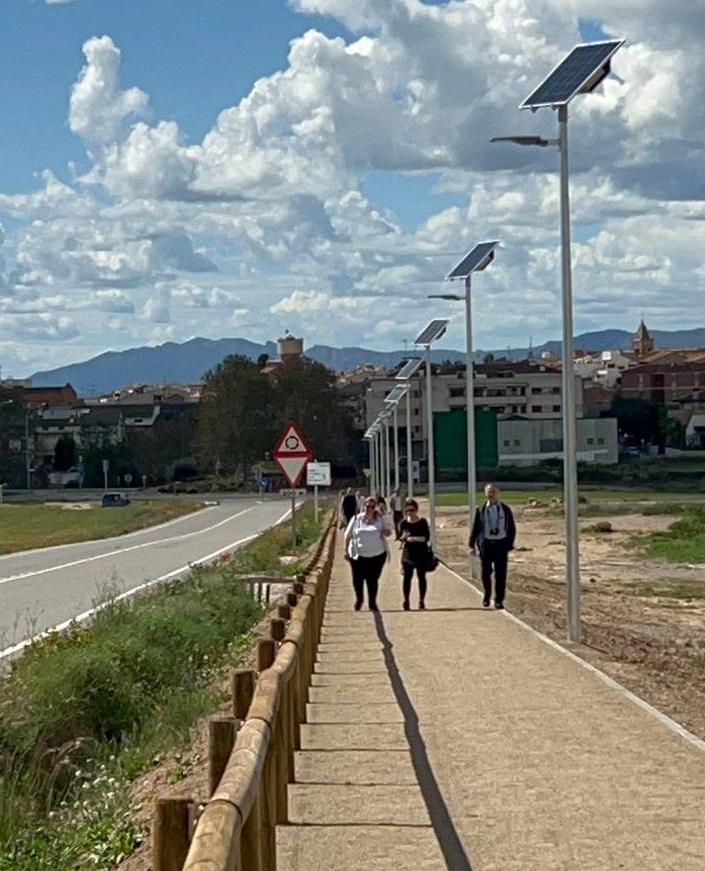 💚 A #Agramunt visitem el corredor cicloturístic que uneix el municipi amb #PuigverddAgramunt Forma part de la #ViaVerda de la Vall del Sió, de 74 km, des de #Balaguer fins a #SantGuimDeFreixenet, per fomentar el turisme a #Segarra, #Urgell i #Noguera 👉tuit.cat/qrxjR