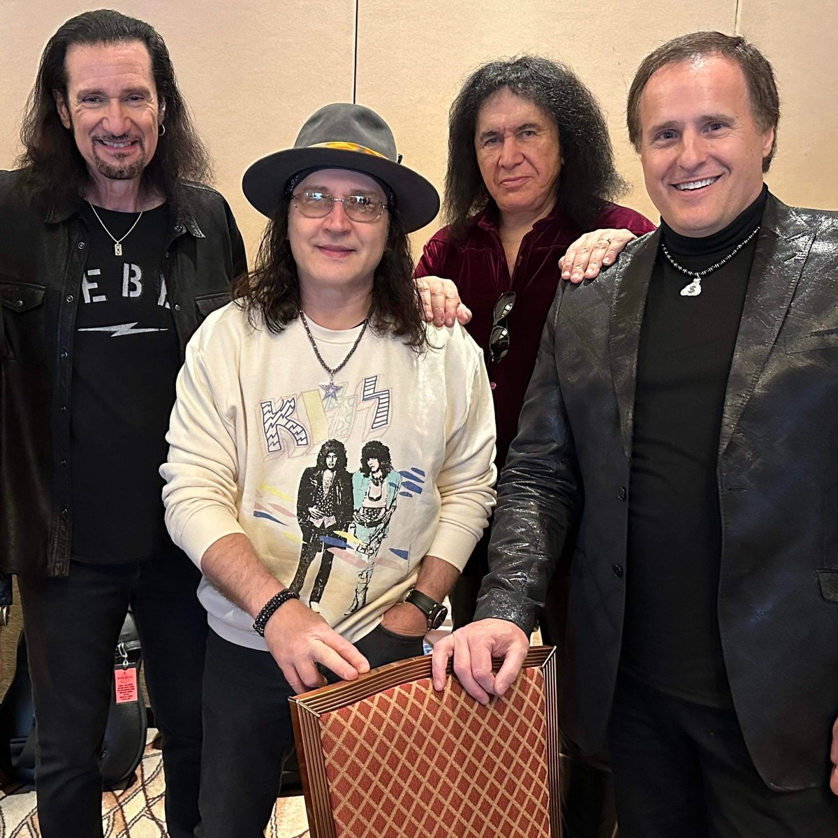One year ago, Gene had an amazing weekend event in Las Vegas at the Rio Hotel Casino. Here's a funny photo of Eric, Gene, and Gerry McCambridge (The Mentalist) and I backstage. Fun times! @genesimmons
