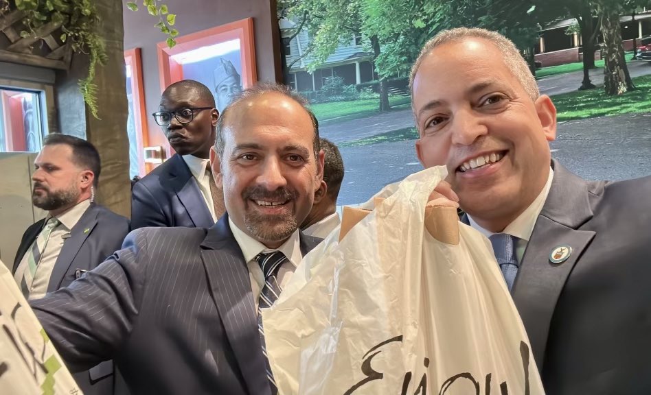 Stopped by Joe Louis Southern Kitchen with @VP. The success of this Black-owned restaurant in midtown Detroit is part of a larger story. Historic @sbagov reforms to democratize access to capital are supporting record growth in Black-owned businesses under @POTUS.