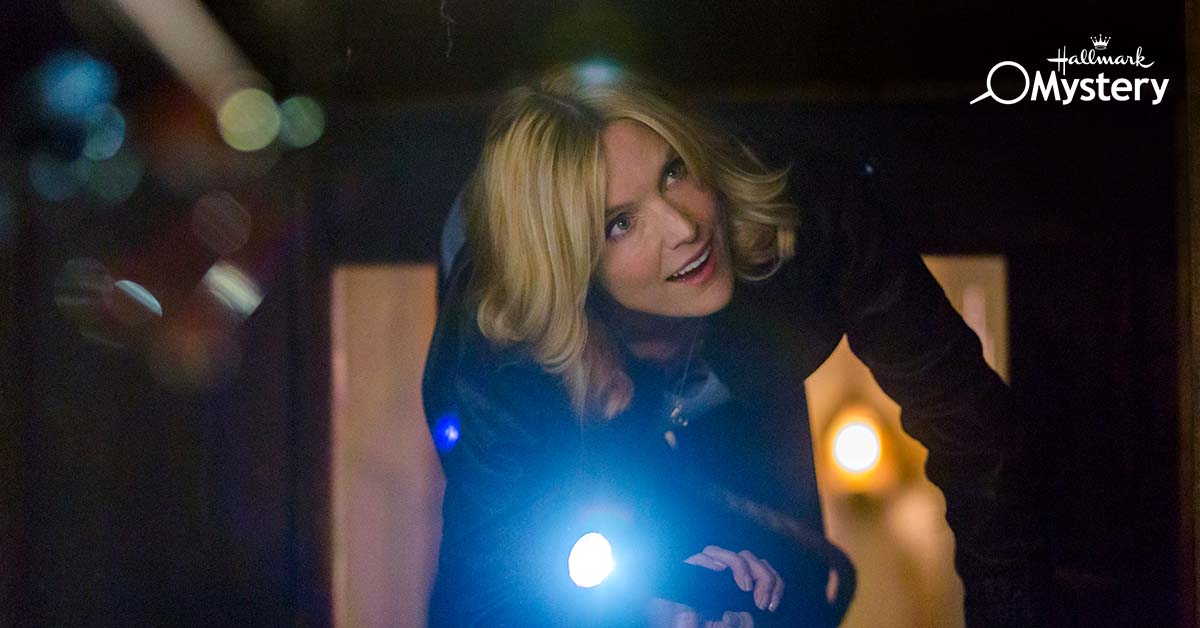 hallmarkmystery's tweet photo. Dig up the truth with #CourtneyThorneSmith during an #EmmaFielding Mysteries marathon today starting at 5/4c.๐ต๏ธโโ๏ธ #Sleuthers #NationalMysteryMonth https://t.co/Tt3cXDjcca