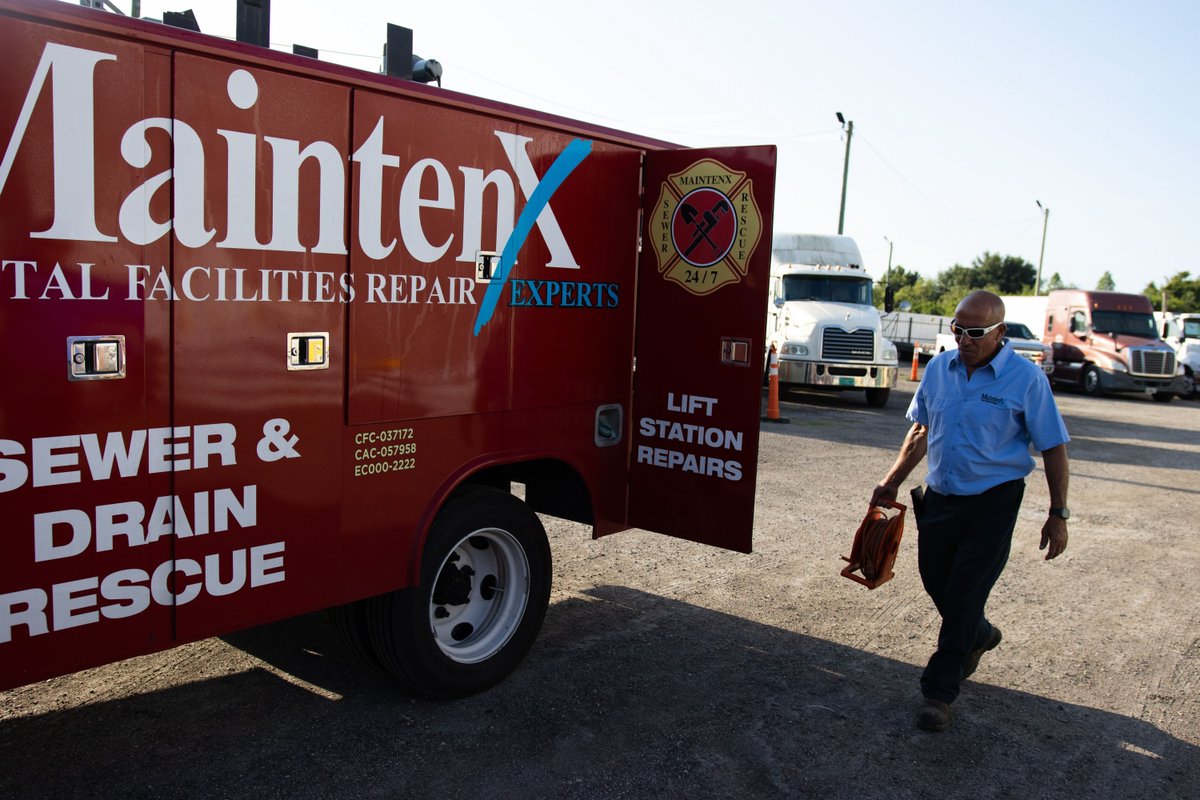 Learn all about the commercial plumbing services provided by #MaintenX, from regular maintenance to emergency repairs. Depend on our team to meet all your plumbing needs: buff.ly/44vHtBs  💧 #CommercialPlumbing #MaintenanceExperts #Plumbing