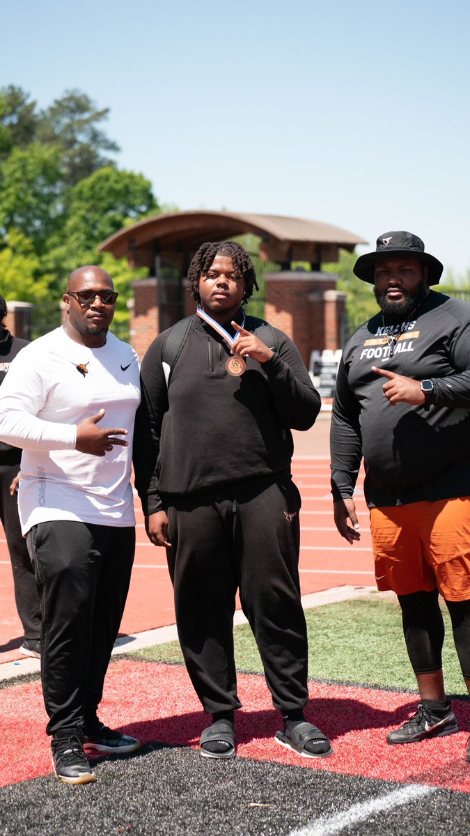 🎟️ Punched! 

<a href="/VaylinCollier/">Vaylin Collier</a> will head to Carrollton on Thursday for Boys Shot Put!

Congrats Vay!