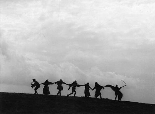 TheCinesthetic's tweet photo. the seventh seal (1958), dir. ingmar bergman https://t.co/dKqJyFyFaE
