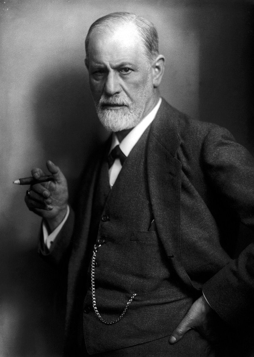 Hoy conmemoramos el natalicio (1856) de Sigmund Freud, padre del psicoanálisis y gran referente en la comprensión de la mente humana. Consulta “El malestar en la cultura”, disponible en nuestro catálogo. 📷 Max Halberstadt #NatalicioSigmundFreud #18AñosLeyendoJuntos #I♥️BV🐋📖