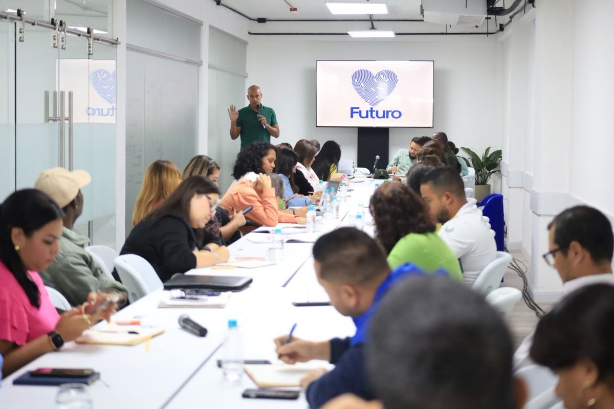 El próximo viernes 10 de mayo es el Día de la Afrovenezolanidad, y en el @movfuturoven estamos preparando una agenda de actividades extraordinaria para enaltecer nuestras raíces, dialogar y construir una ruta de trabajo con todos los movimientos afros. Así como este tema…