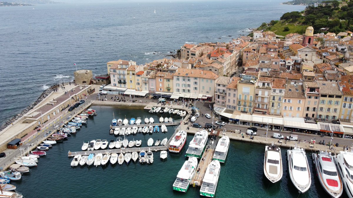 KieranTrvlr's tweet photo. Wonderful Shore Thing today. St Tropez was a little drizzly, but it was beautiful to walk around and explore, but the highlight was our boat tour of Port Grimaud!
Living my med fantasy! #vvfirstmate #bringonbarca24 https://t.co/ckBW9AK73Y
