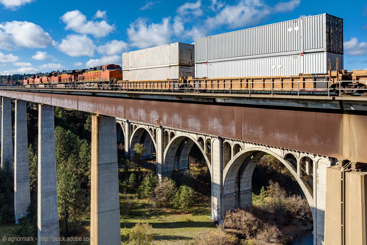 🌉Some say, 'cross that bridge, when you get to it.' Tell that to this #FreightTrain.🚂 BTS leads the @USDOT interagency working group on the impacts of Transportation on global #SupplyChains. Here are the recent stats impacting #Commerce and the #Economy. bts.gov/freight-indica…