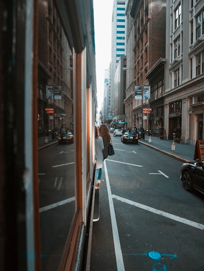 Josh Appel ©️ Unsplash |  #photography #streetphotography #urbanphotography #city #website #domain #email