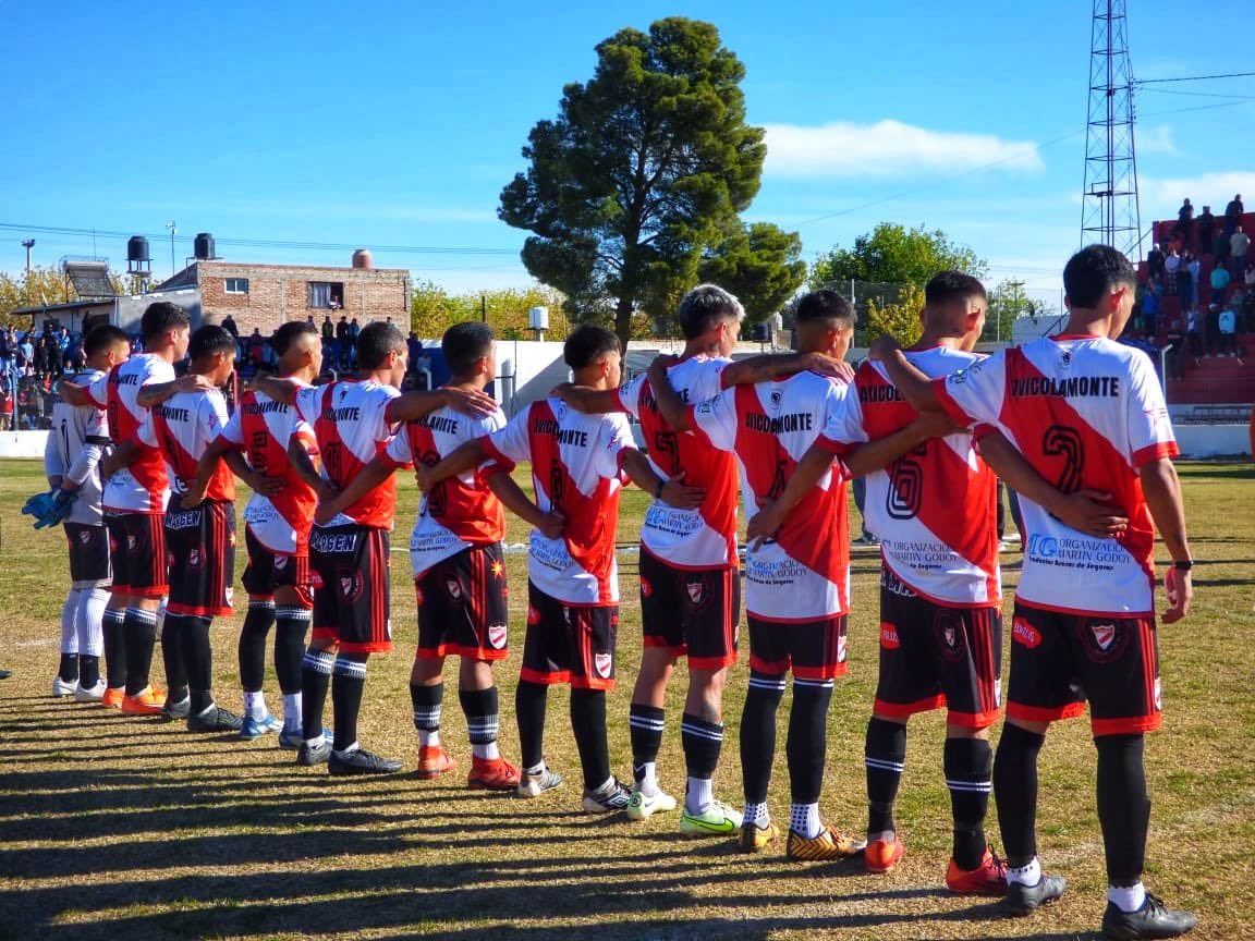 CSBalloffet's tweet photo. ¡GRACIAS BALLOFFET!

Queremos expresar nuestro agradecimiento por el esfuerzo y dedicación que demostraron durante todo el torneo. Aunque el resultado final no fue el que esperábamos, estamos profundamente agradecidos por el compromiso y la entrega que mostraron en cada partido. https://t.co/iXNZcUcbkS