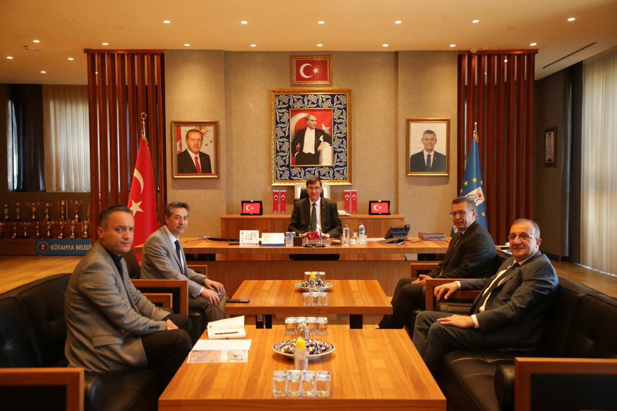 Oedaş Kütahya İl Müdürü Kamil Uğur Mumcu ile Direktörü Muzaffer Yalçın’a nazik ziyaretleri için teşekkür ediyorum.
