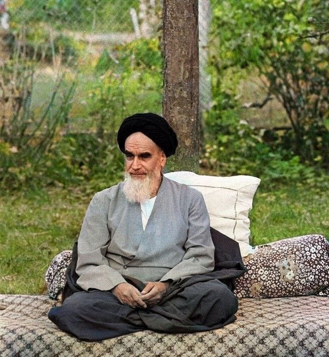 “It is not possible to save Palestine through begging the UN and the cruel powers, or the Zionists. The only way to save Palestine is the Islamic resistance driven by 'Tawheed' which is the inexhaustible driving force behind all jihads. 

— Imam Khomeini (r) | #KhomeiniForAll