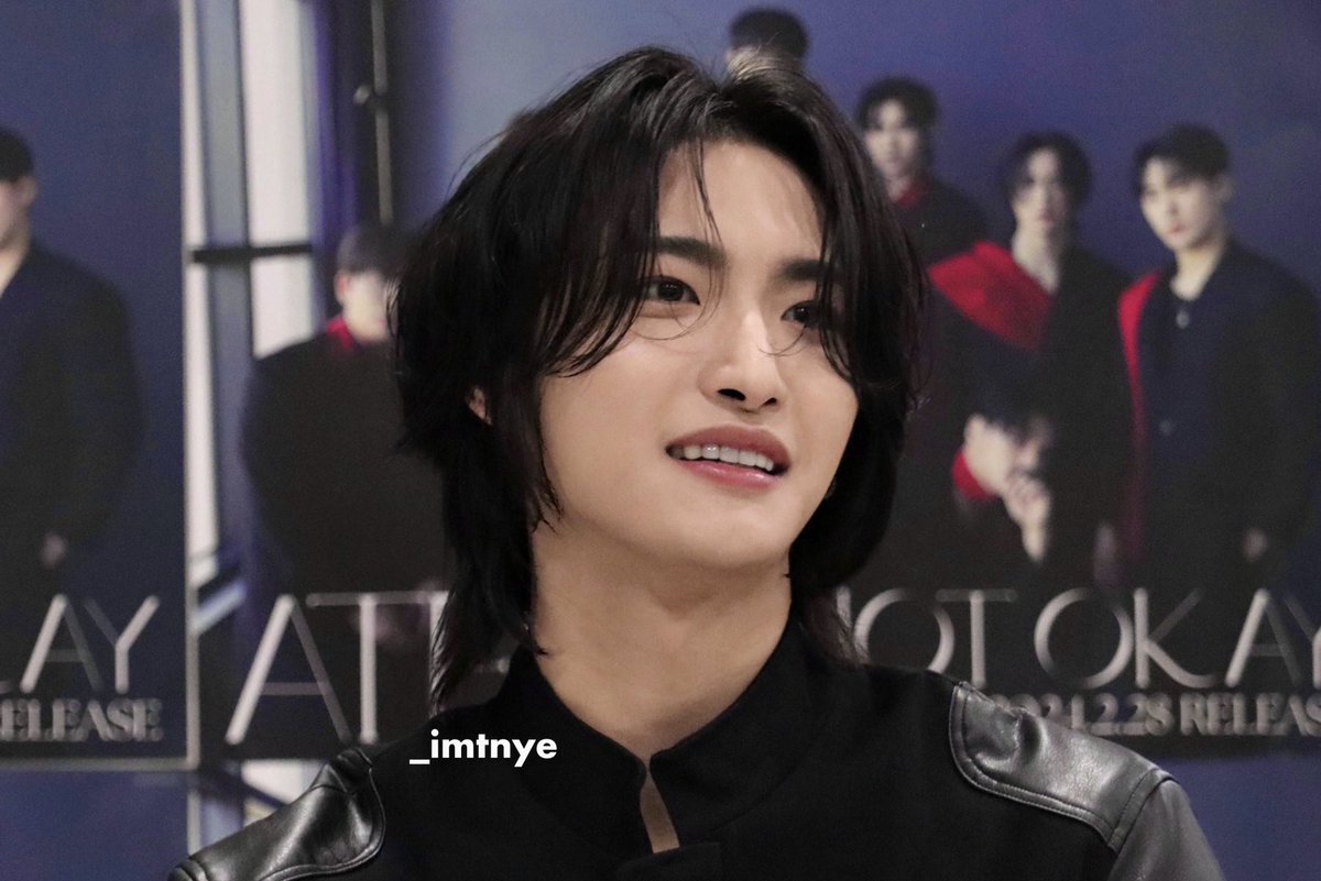 seonghwa's beauty is on another level