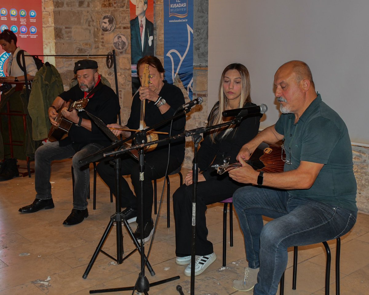 Bugün, Kent Konseyi’yle birlikte düzenlediğimiz Deniz Gezmiş, Hüseyin İnan ve Yusuf Aslan’ı Anma Programı’nda öğrencilerimiz ve hemşehrilerimiz ile bir araya geldik. Ülkemizin bağımsızlığı için mücadele eden Deniz Gezmiş, Yusuf Aslan ve Hüseyin İnan’ı rahmetle anıyoruz. 🙏🏻