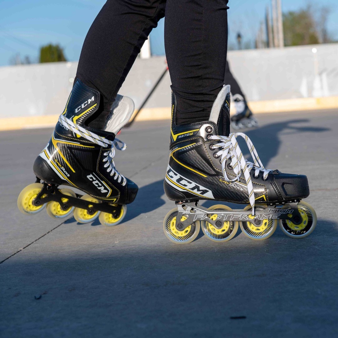 ¡Llégale al pavimento con tus CCM Super Tacks 9370R Roller de venta en Skate World (Y EN OFERTA)!

Envíos a todo México.

tiendapatinesskateworld.com/products/patin…

#Hockey #InlineHockey #HockeySobreRuedas #PatinesDeHockey #TiendaDeHockey #HockeyEnMéxico #repost @ccmhockey