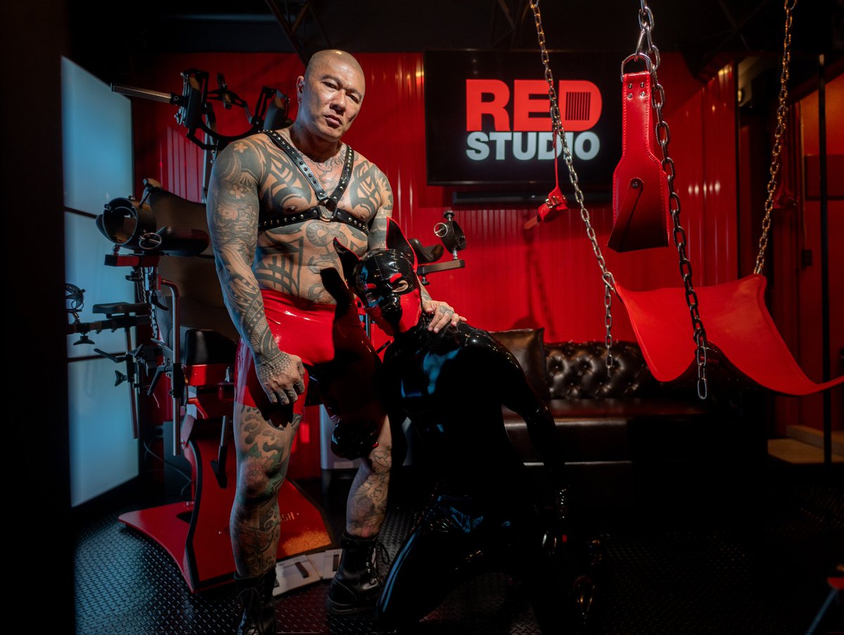 Welcome to the RED Room 🔴 'The space for your fantasy' RED Studio @redstudiobkk F€tish & BD$M Studio The new destination in Asia. ✅ Book now redstudiobkk.com #redstudiobkk #redstudiobangkok #redroom #redroombangkok #fetishbdsmbangkok