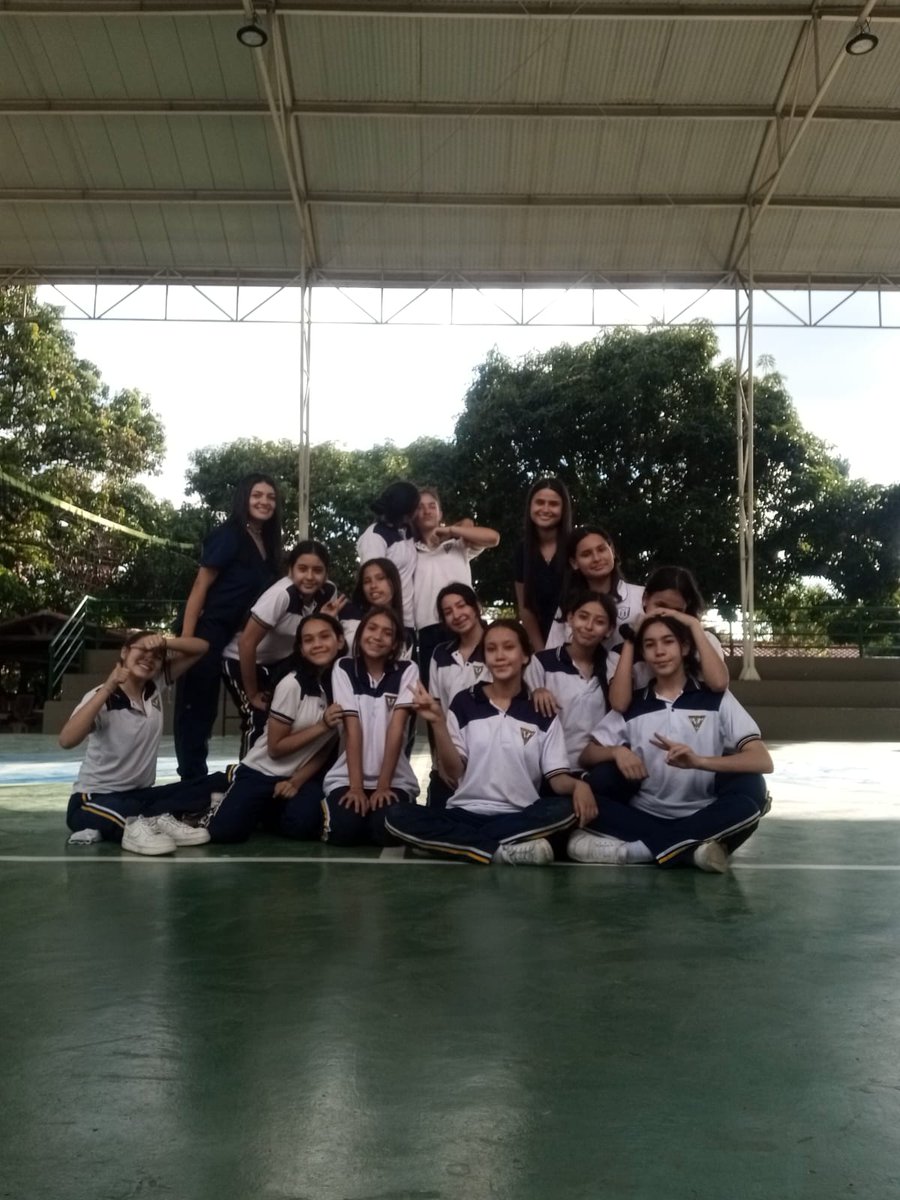 Yesenia Delgado cardenas (@yeseniadel15) on Twitter photo #practicaspsicologiaSISSUimpactandocomunidades Hoy séptimo encuentro con la comunidad deportiva Legions Voley club donde desarrollamos la actividad "construyo mi realidad a través de la narrativa"
<a href="/ElOIRdelaRegion/">El OIR de las Regiones UNAD</a>
<a href="/BlancoNatalia10/">@PsicoNataliaBlancoCarrascal</a> #practicaspsicologiaSISSUimpactandocomunidades Hoy séptimo encuentro con la comunidad deportiva Legions Voley club donde desarrollamos la actividad "construyo mi realidad a través de la narrativa"
<a href="/ElOIRdelaRegion/">El OIR de las Regiones UNAD</a>
<a href="/BlancoNatalia10/">@PsicoNataliaBlancoCarrascal</a>