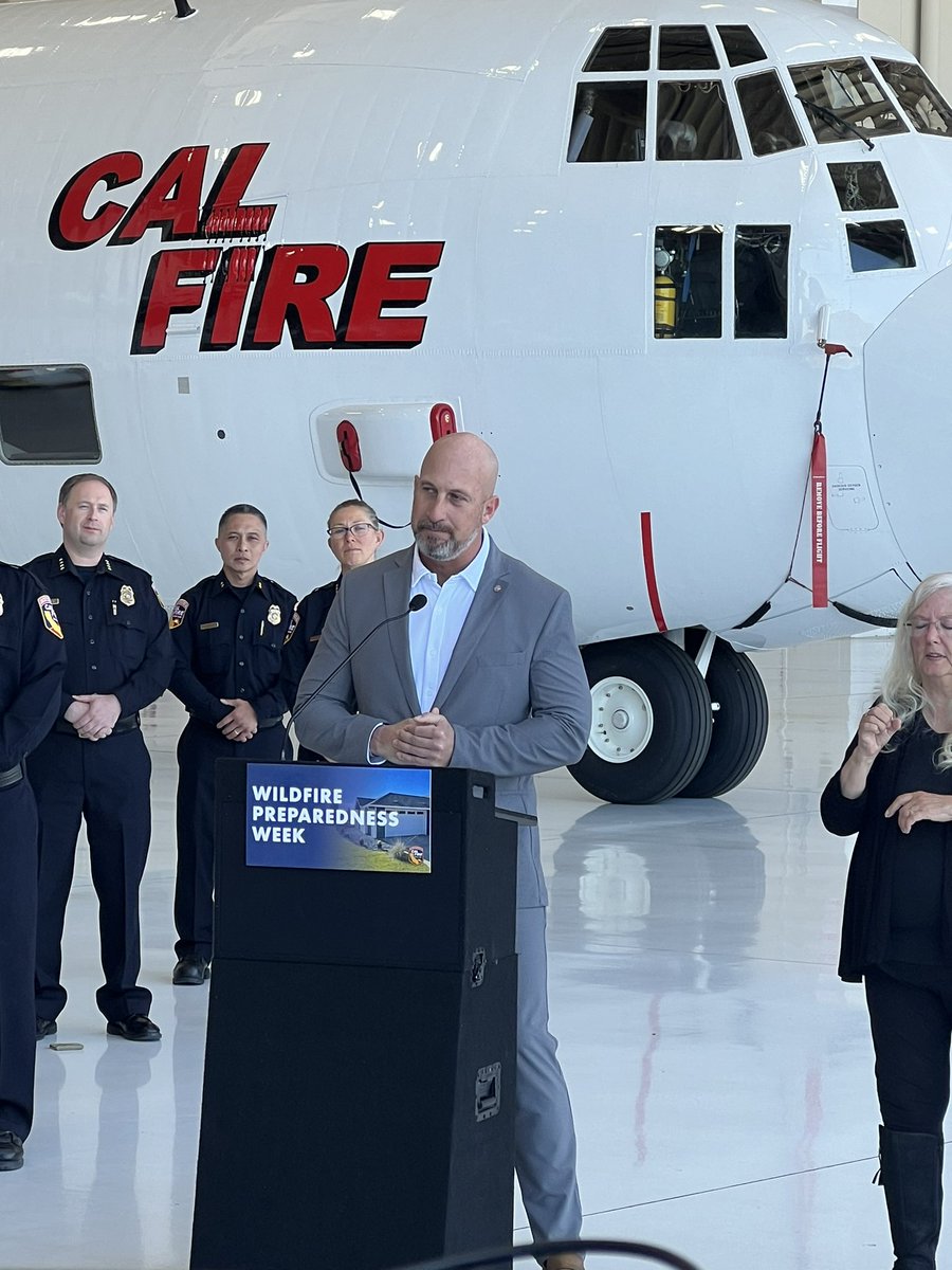 #WildfirePreparednessWeek is beginning across CA. Today, we started in Sacramento to discuss the importance of #defensiblespace & #homehardening. It was great to see my local, state & federal partners! Visit ReadyforWildfire.org to learn more about wildfire safety & prep!