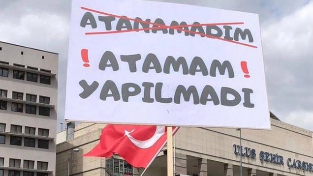 Yüz binlerce genç Öğretmenin daha fazla ahını almayın!

<a href="/memetsimsek/">Mehmet Simsek</a> 
<a href="/Yusuf__Tekin/">Yusuf Tekin</a> 

 #ŞimşekMebeMülakatsız68Bin