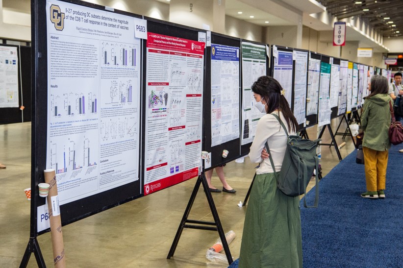 Don't miss the dynamic IMMUNOLOGY2024™ poster sessions! Network with authors and learn about cutting-edge advancements in immunology. Even numbered poster sessions begin at 2:15 pm in the exhibit hall. #AAI2024