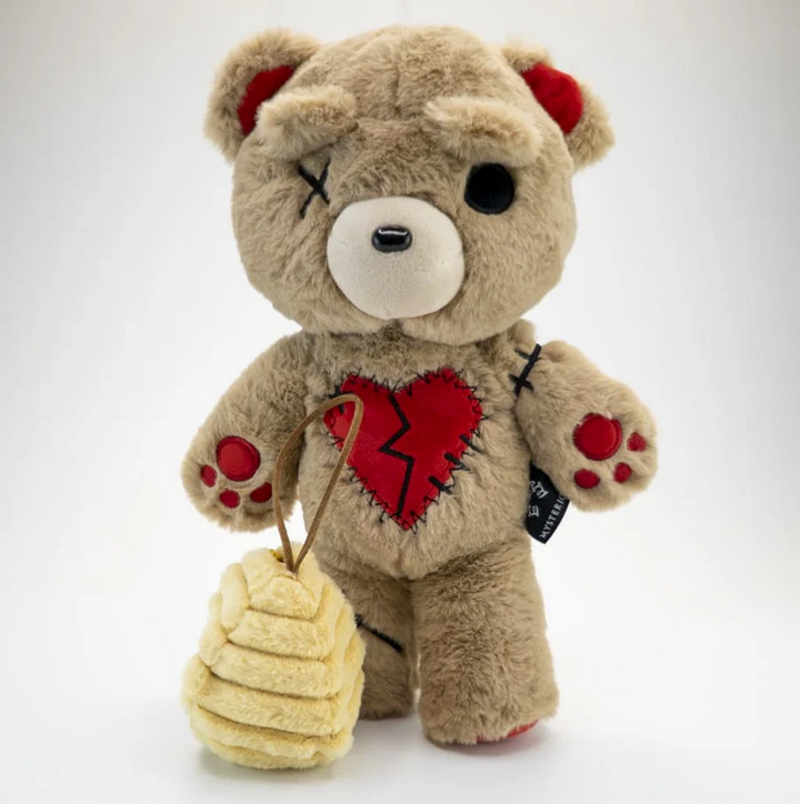 'I chose the bear' The bear: @PlushieDreadful