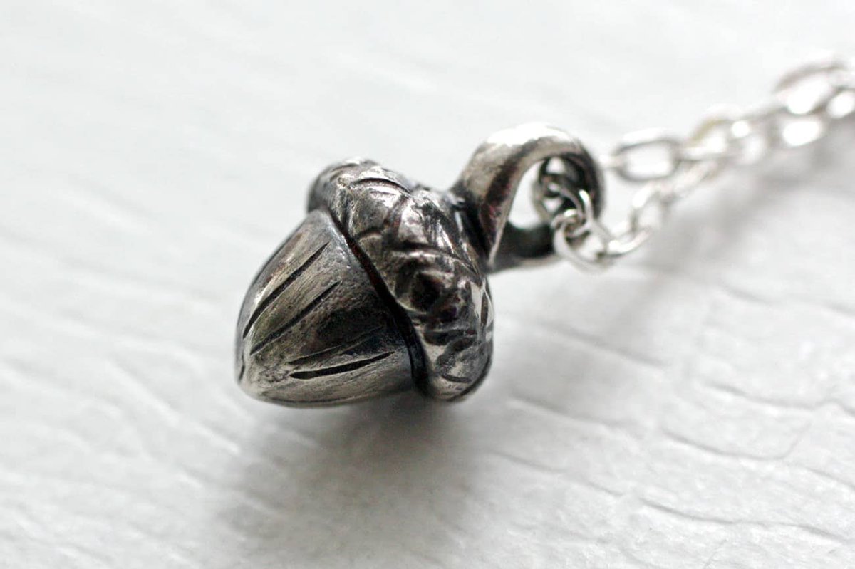 Petite Sterling Silver Acorn Pendant Necklace  Minimalist Silver Acorn Necklace  Petite Acorn Charm Necklace  Nature inspired Jewelry tuppu.net/b19d666e #Etsy #artisanjewelry #handmadeinUSA #giftideas #CapitalCityCrafts #NatureJewelry