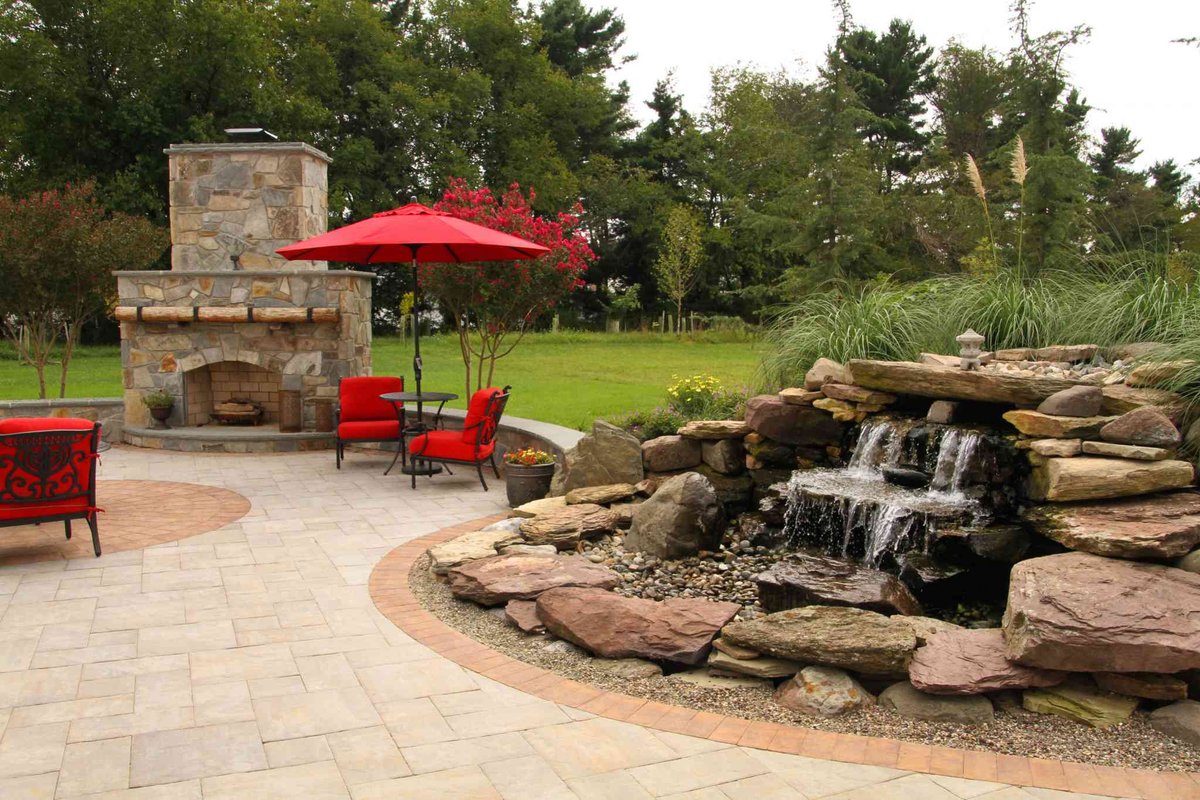 Hardscaping: Enhancing Your Outdoor Space with Beauty and Functionality…
LEARN MORE... davislandscapeky.com/hardscaping-en…

#slopes #erosion #landscaping #landscape #hardscapes #patios #walkways #driveways #retainingwalls #pavers #paverpatios