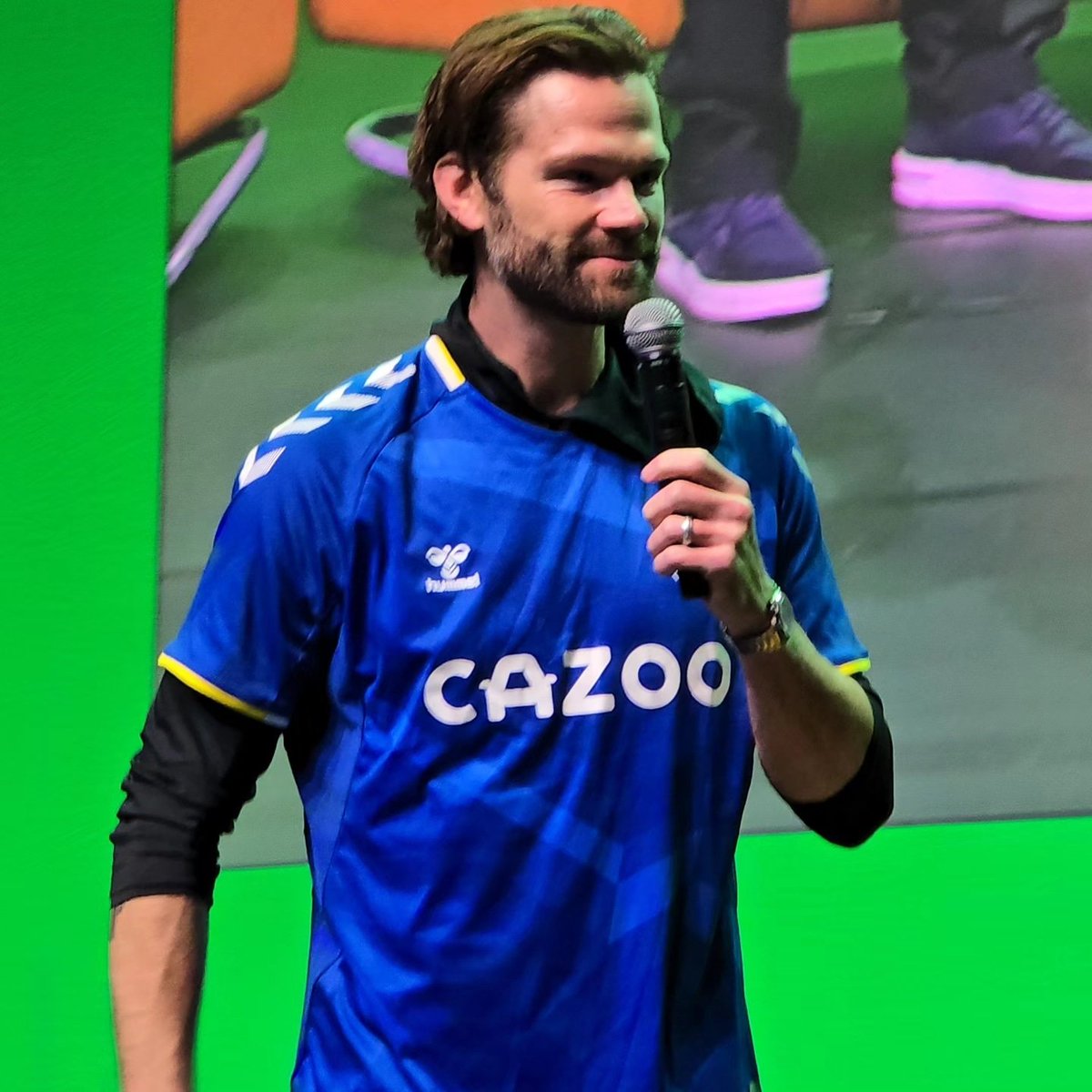 When you've got a comic con at 3 but you're playing for Everton at 5

#JaredPadalecki @jarpad #ComicConLiverpool #CCL #LiverpoolComicCon @comicconlpool.

I took this pic 🤣