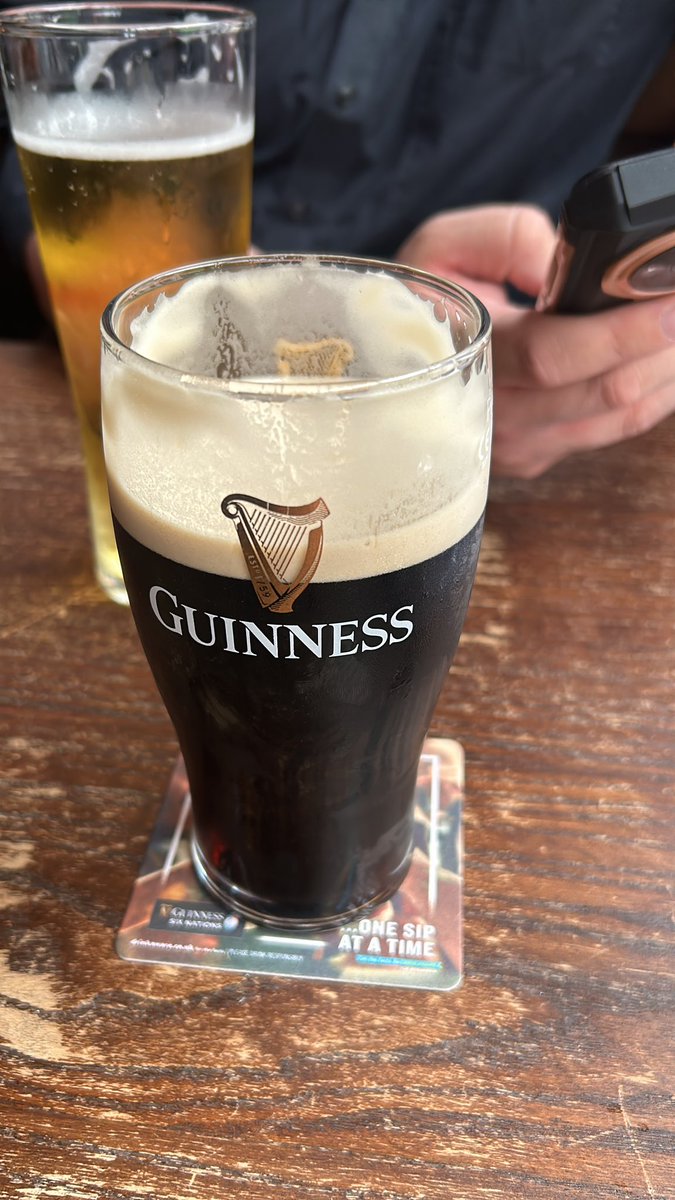 leehumphries44's tweet photo. Dublin pub environment just another level https://t.co/724rJukBYb