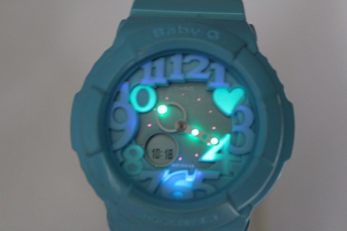 CASIO GA-130 Blue Neon Dial vintage watch atsushi2019.etsy.com/listing/172572… #etsysale #vintagecasio #etsyshop