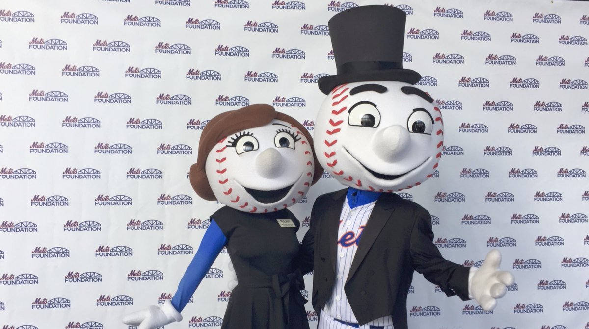 Mr. and Mrs. Met stun at the Met Gala