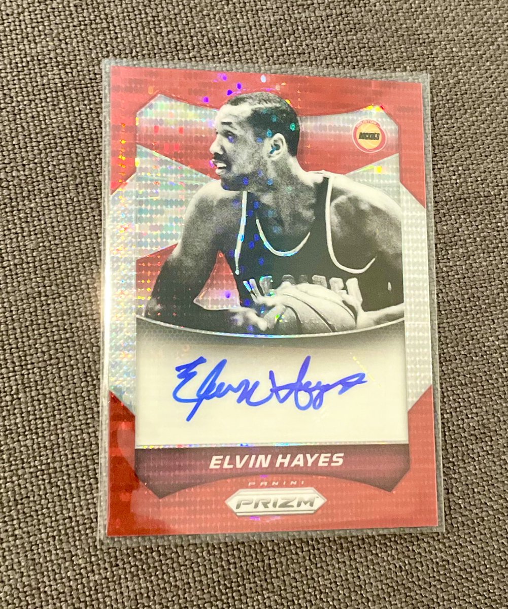 🚨🚨 Monday Giveaway 🚨🚨 First to guess the correct number card out of /149 wins this Elvin Hayes Auto (Prizm Red Pulsar) Rules: 1. Like the post 2. RT 3. Follow me #thehobby #sportscards