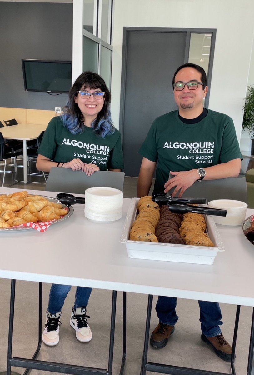 AlgonquinColleg's tweet photo. We hope you enjoyed your first day of the spring term, #ACDay1! 🎉
Be sure to follow @AlgonquinSS and @AlgonquinSA for more upcoming events! https://t.co/A5vxHwu1WI