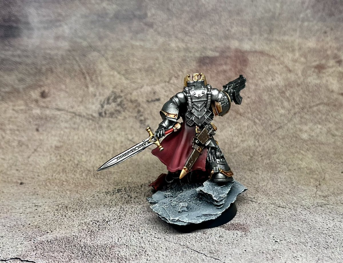 Painted up Garro for absolutely no other reason than he’s a super cool character. #horusheresy #WarhammerCommunity