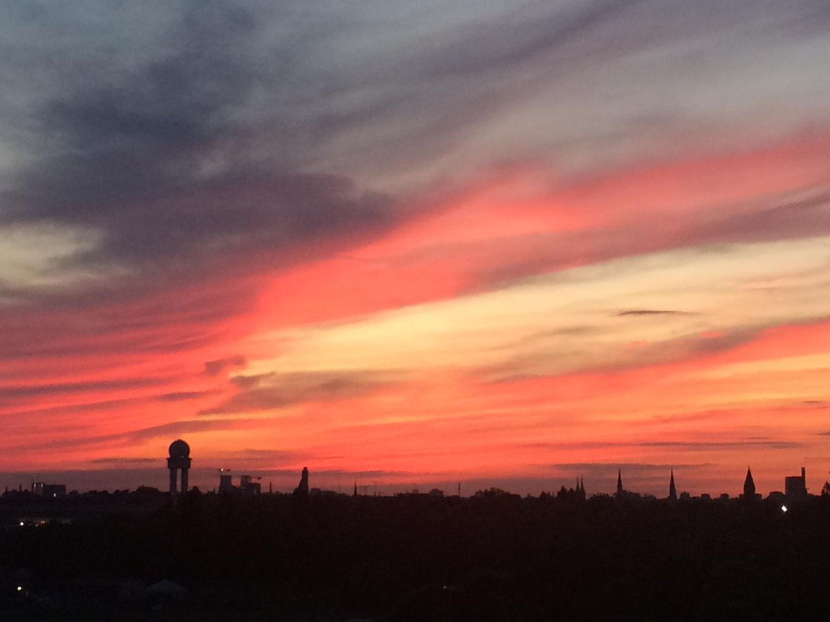#TempelhoferFeld 
#Sonnenuntergang