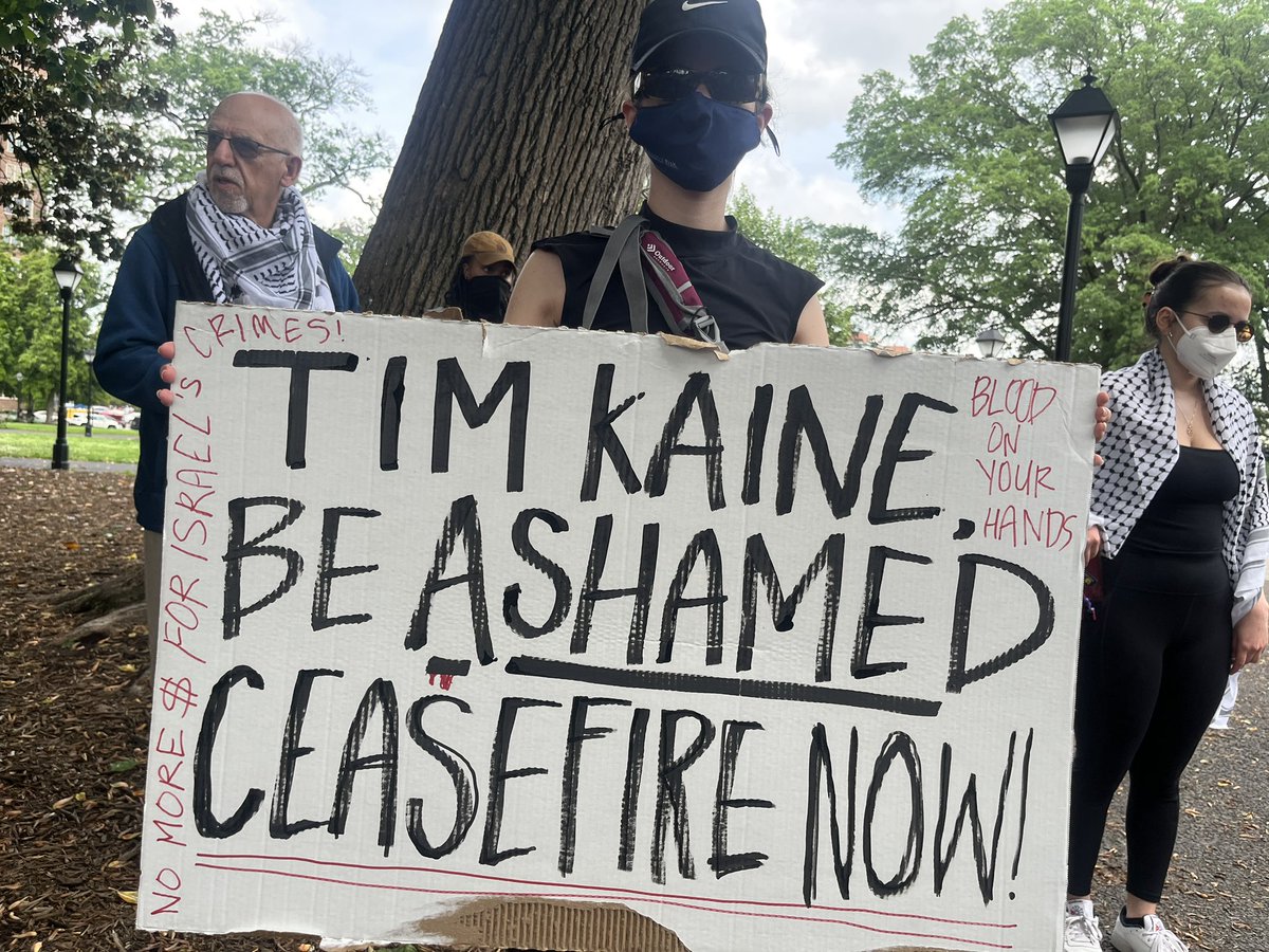Lyndon__G's tweet photo. Pinch hitting w/@myVPM as students of VCU gather in Monroe Park to March for Palestine. The group of demonstrators are headed to Sen. Kaine's office to demand he: publicly support students across Virginia in their protest, denounce police brutality and divest from Israel. https://t.co/geL4yoeCLj