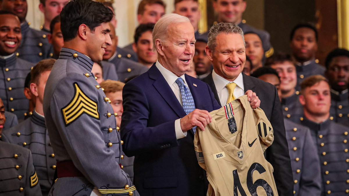 Army Football tweet media