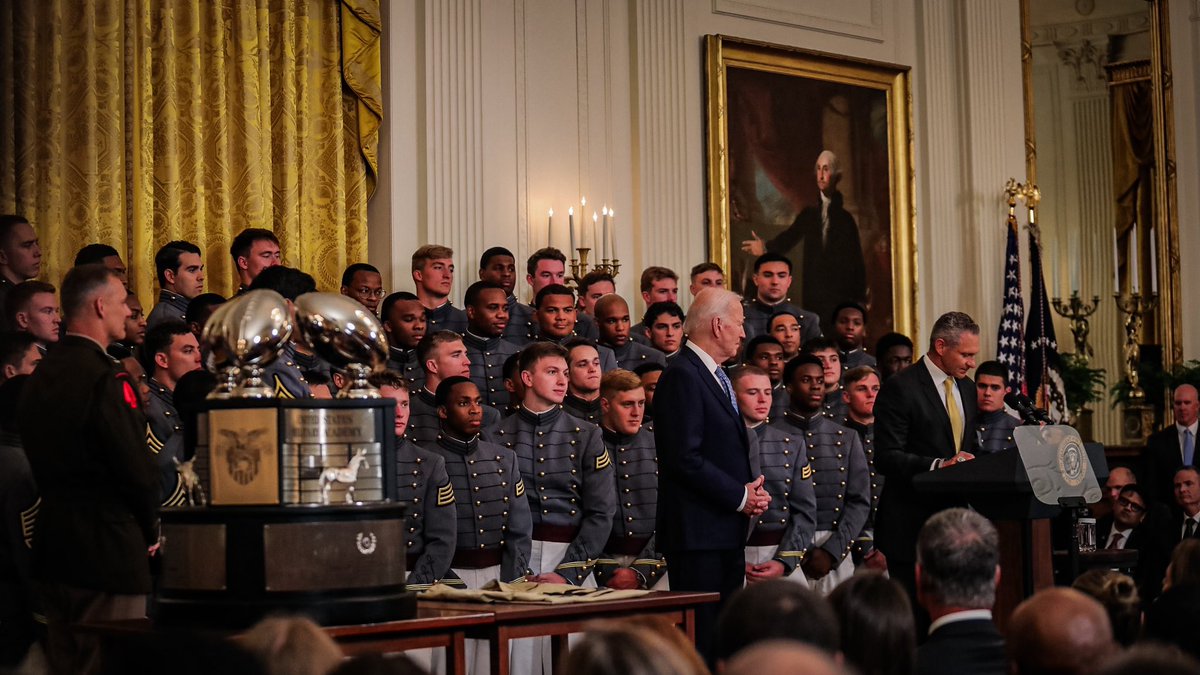 Army Football tweet media
