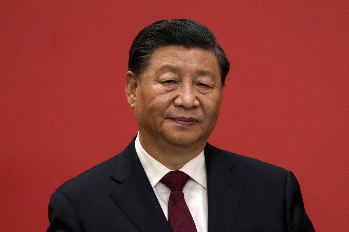🇨🇳🇷🇺🇺🇦 Xi Jinping afirmó que China apoya una solución pacífica sobre Ucrania, que sea aprobada por Moscú y Kiev. 🐻 Traducción: China no reconoce nada de lo que Occidente y Ucrania negocian entre sí en Ginebra como base viable para la paz. 🔴t.me/DDGeopolitics