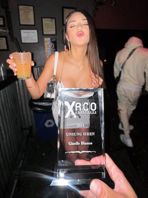 Watch GizzyLuvsU🫶🏼's leaked NSFW photo on TwXstars