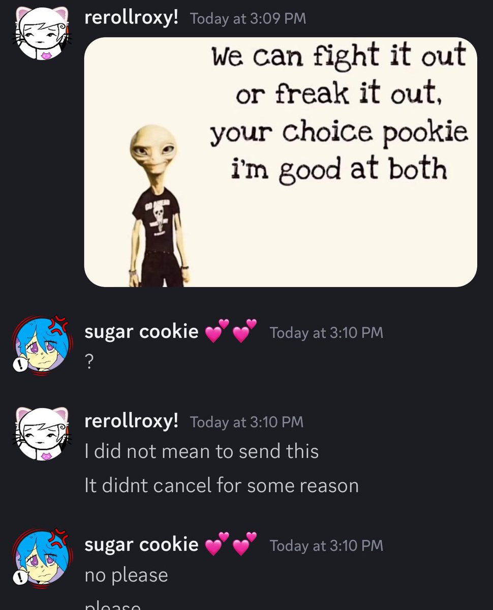 roxyboo_'s tweet image. my bitch wife @tsunderelesbian ❤️❤️