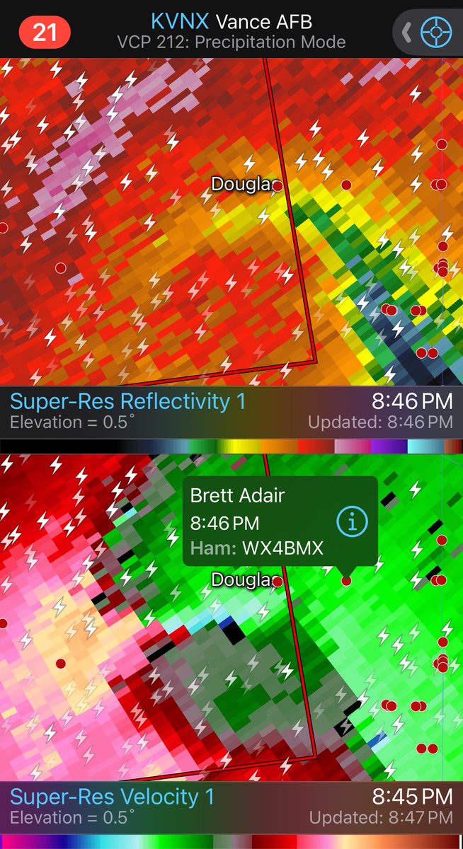 BrooksWeather's tweet image. Big names in the chaser community getting as close as you can get. 🌪️(They’re retreating east away from this tornado, presumably to get some video, “safety” out ahead of it.) #okwx #HighRisk #5of5