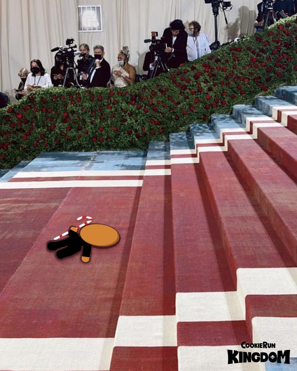 help! GingerBrave has fallen down the stairs at the #MetGala